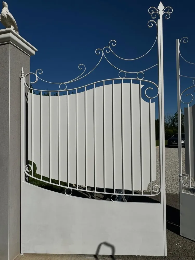 Peinture de ferronnerie à Tarascon