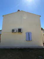1000047223